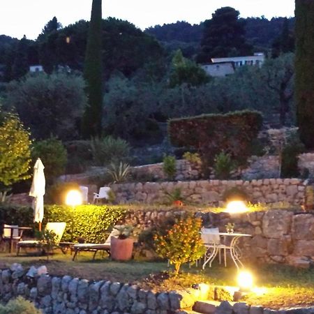 La Bergerie St Antoine Bed & Breakfast Spéracèdes Dış mekan fotoğraf