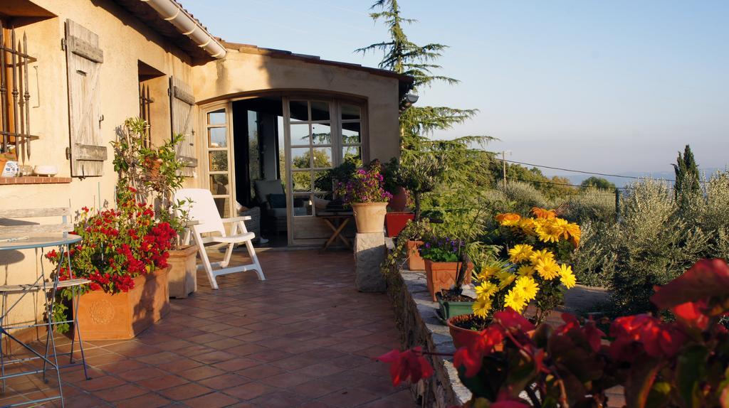 La Bergerie St Antoine Bed & Breakfast Spéracèdes Dış mekan fotoğraf
